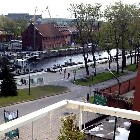 Central Apartament Klaipeda Bagian luar foto